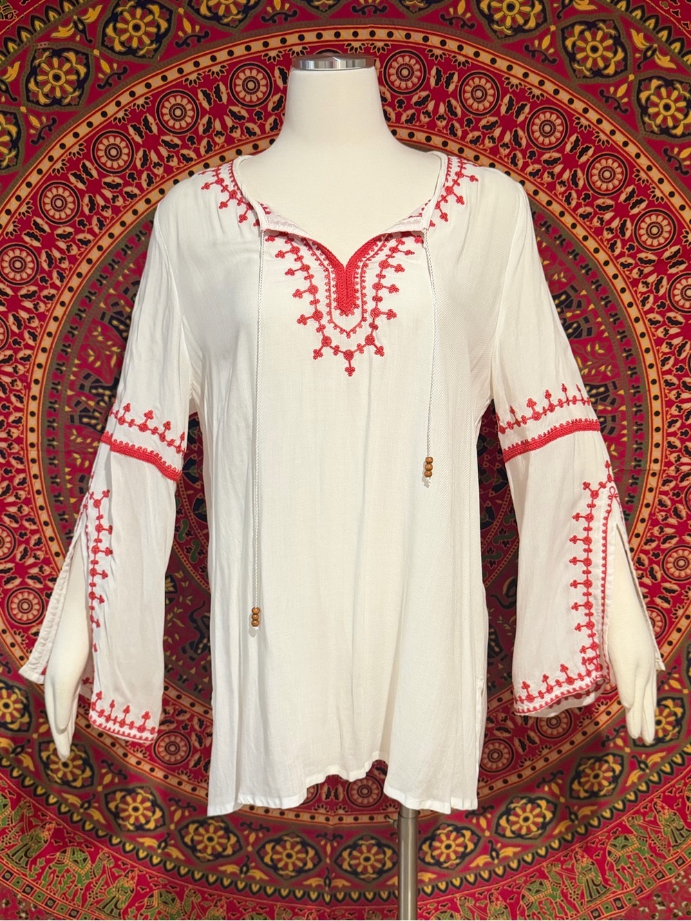 Victoria & Sophia embroidered tunic top